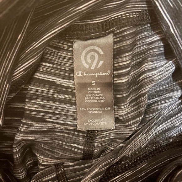 C9 Champion High Rise Everyday 21" Capri Small Ebony Cut Out Leg Design - Picture 7 of 7